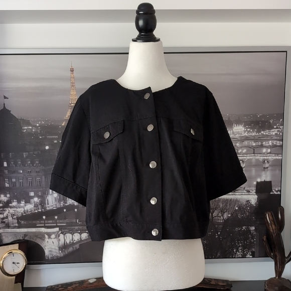 Michel Studio Black Boxy Button Down Cropped Shirt,Size 18. - Picture 1 of 9